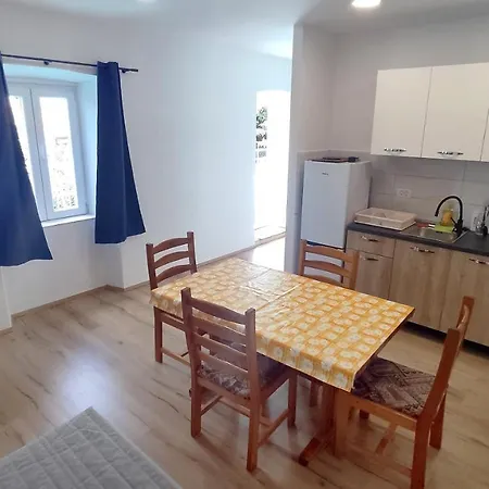 Apartma Lukas Portoroz Exterior photo